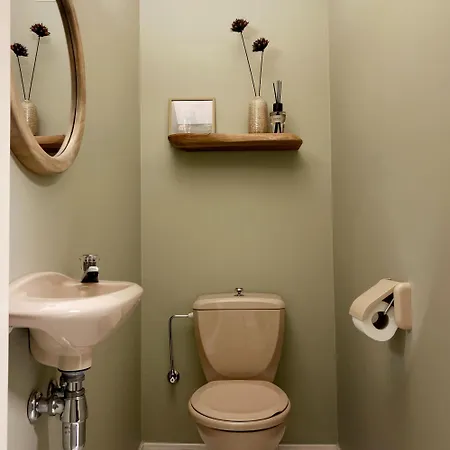 Duinhelm Apartment *